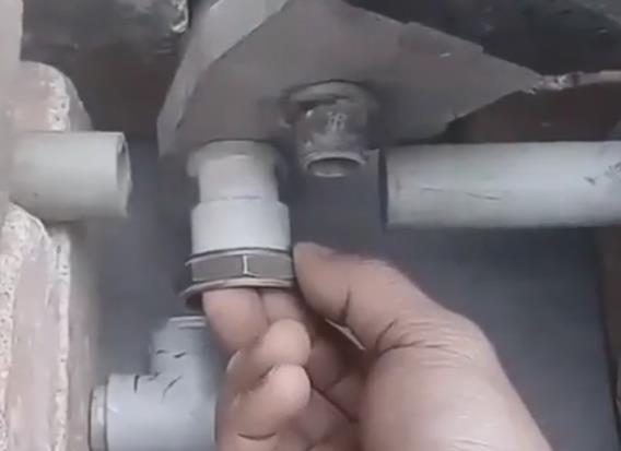 ppr三通怎么換視頻分享,老師傅竟用一個管件就解決了! ppr三通怎么換視頻分享,老師傅竟用一個管件就解決了!